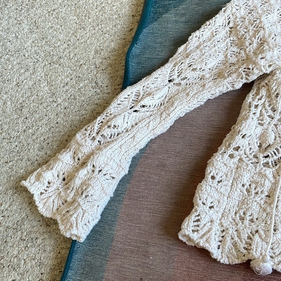 C&C California Cream Crochet Beach Sweater - Picture 10 of 10